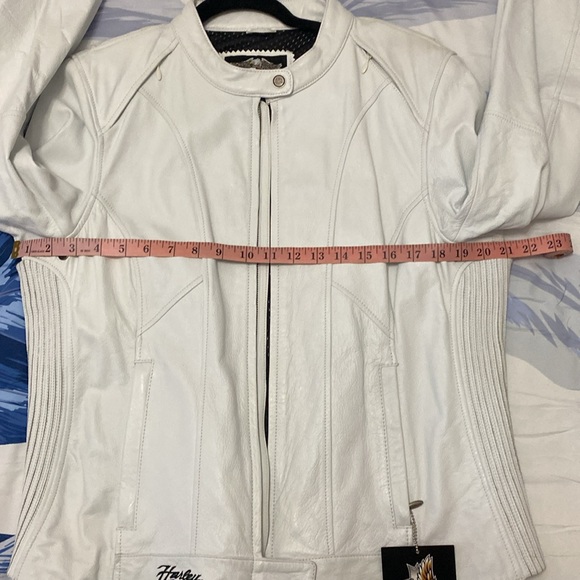 Women's Authentic Harley Davidson White with Red Leather Jacket XL NWT - Picture 12 of 12
